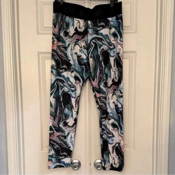 Nike Women's Marble Pattern Sports Leggings - Picture 3 of 7